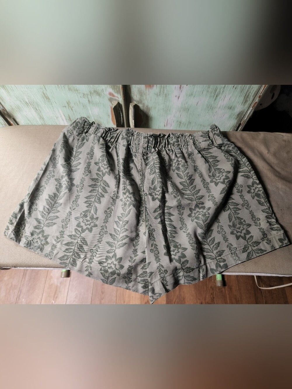 Green Shorts - Picture 3 of 5